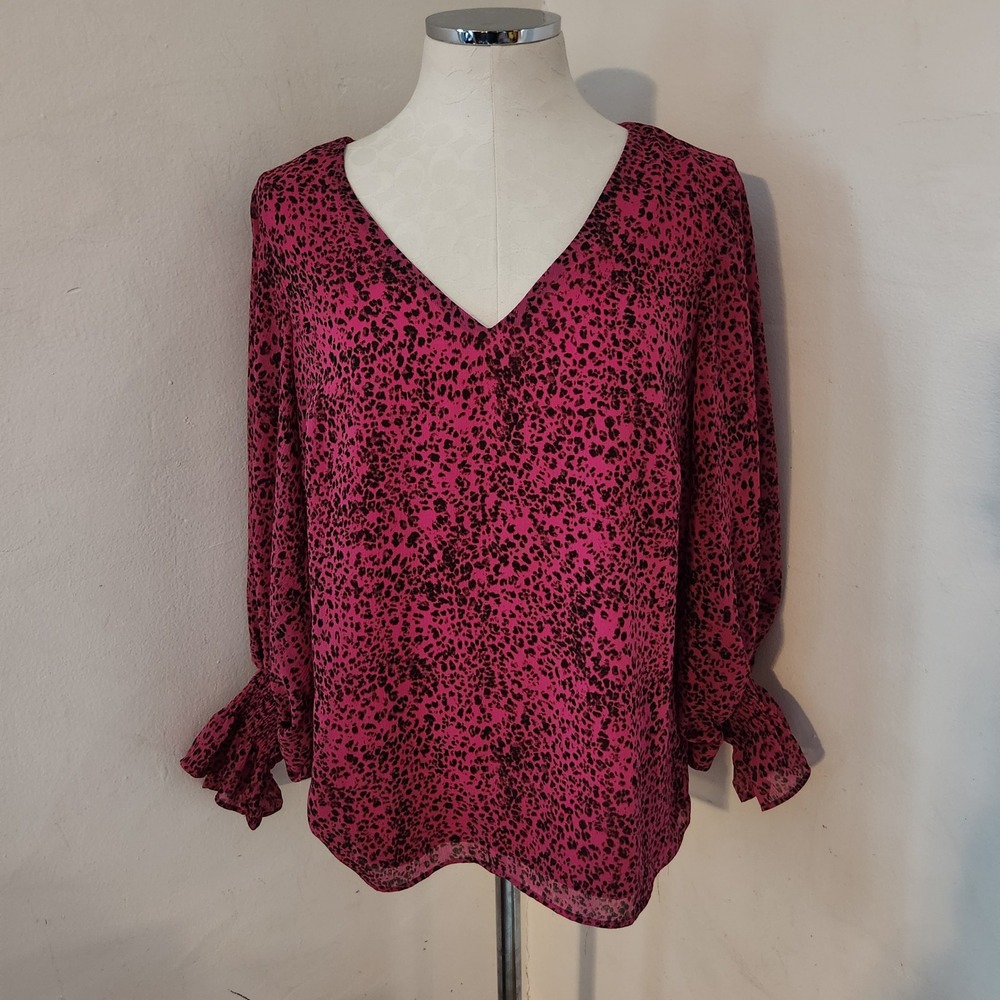 Vince Camuto Women's Pink Black‎ Animal Print V Neck Long Sleeve Blouse Size M